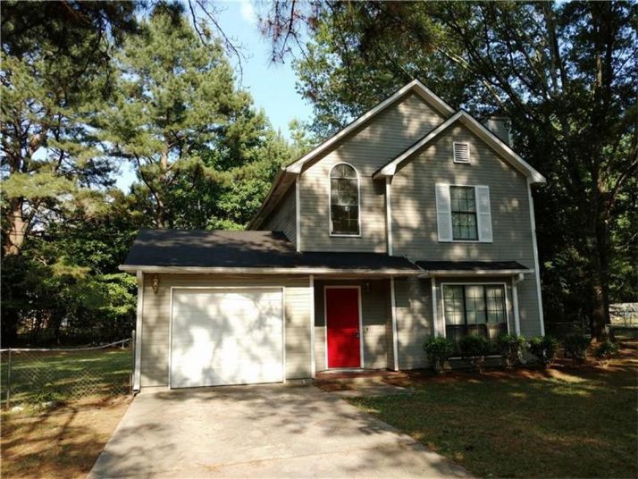 25 Court S, Ellenwood, GA 30294
