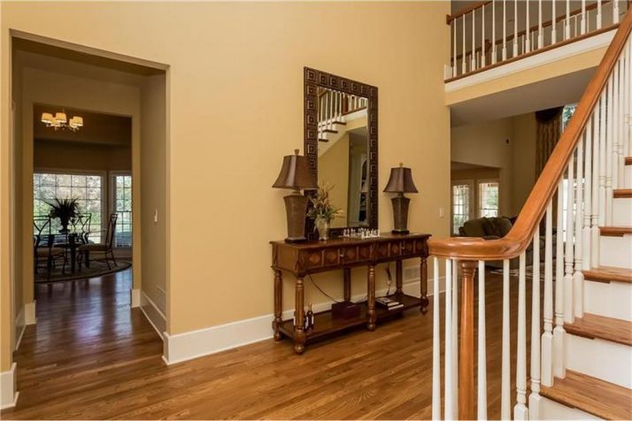 2450 Village On The Green, Roswell, GA 30076