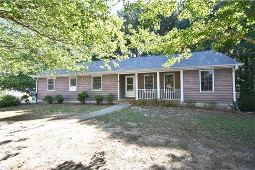 2726 Raven Wood Drive, Snellville, GA 30078