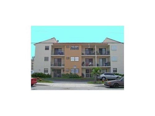 142 SW 18th Ave # 25, Miami, FL 33135