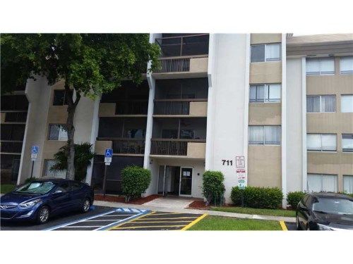 711 N Pine Island Rd # 108, Fort Lauderdale, FL 33324