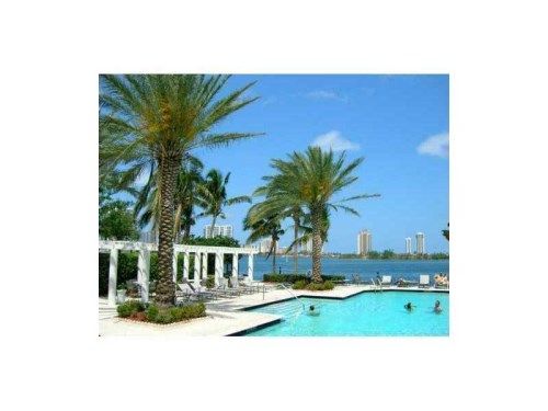 3215 NE 184th St # 14-113, North Miami Beach, FL 33160
