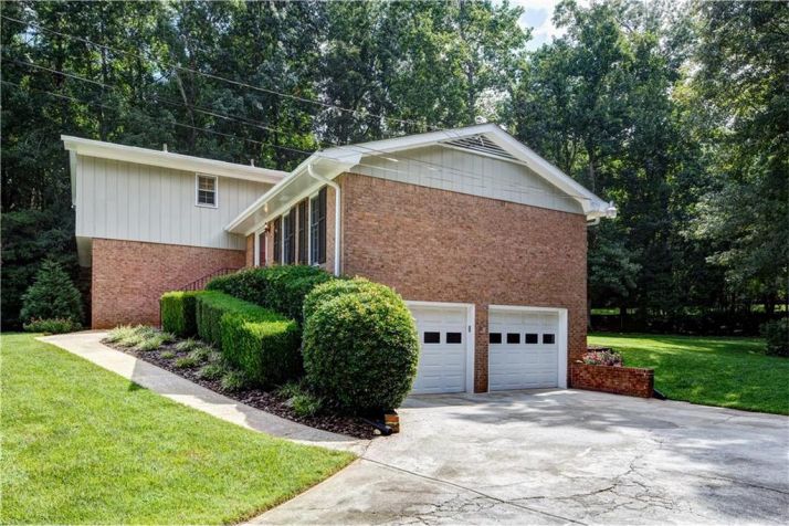 6742 Ramundo Drive, Atlanta, GA 30360