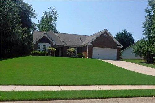 6203 Saddlehorse Drive, Flowery Branch, GA 30542