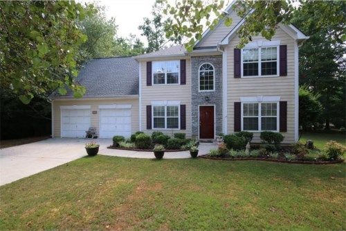 3675 Wake Robin Way, Cumming, GA 30028