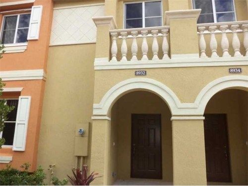 8932 SW 18th St # 8932, Hollywood, FL 33025
