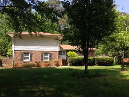 4150 Hambrick Way, Stone Mountain, GA 30083