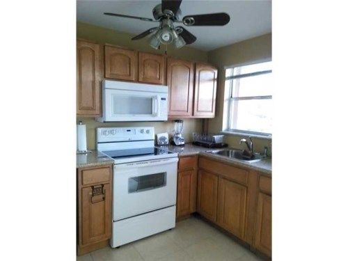 2911 N PINE ISLAN RD # 109, Fort Lauderdale, FL 33322