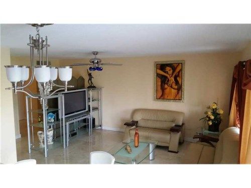 400 Diplomat Pkwy # 810, Hallandale, FL 33009