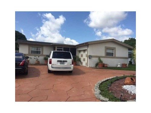 8550 NW 24th Pl, Fort Lauderdale, FL 33322