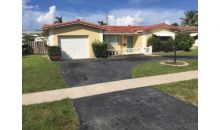 609 S Crescent Dr Hollywood, FL 33021