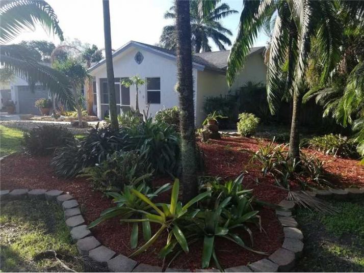 8350 SW 28th St, Fort Lauderdale, FL 33328