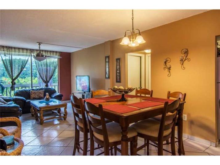 6705 NW 169th St # C105, Hialeah, FL 33015