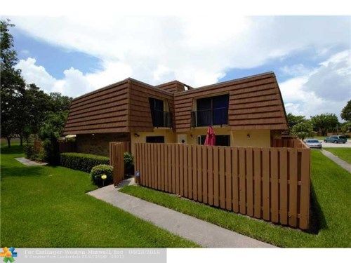 2573 Lakeview Ct # 0, Hollywood, FL 33026