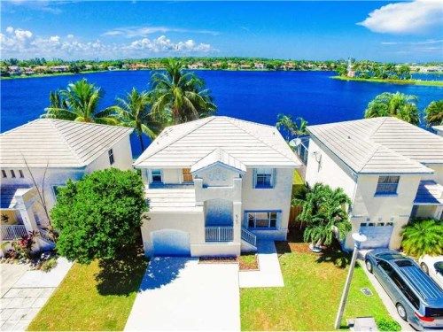 6703 Bayfront Dr, Pompano Beach, FL 33063