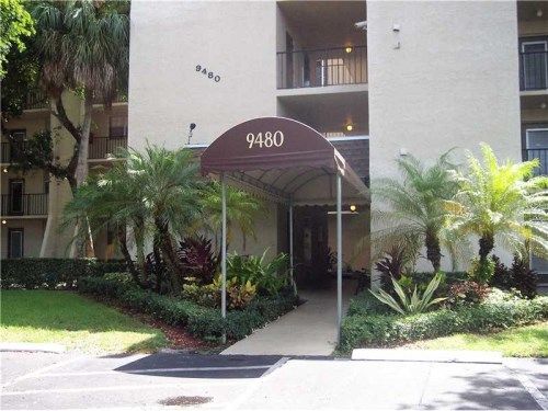 9480 POINCIANA PL # 210, Fort Lauderdale, FL 33324