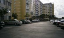 4400 Hillcrest Dr # 305 Hollywood, FL 33021