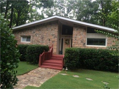 8398 Lake Drive, Snellville, GA 30039