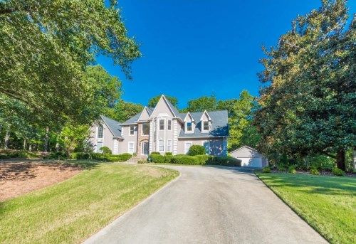 6025 Hickory Bend Drive, Douglasville, GA 30135