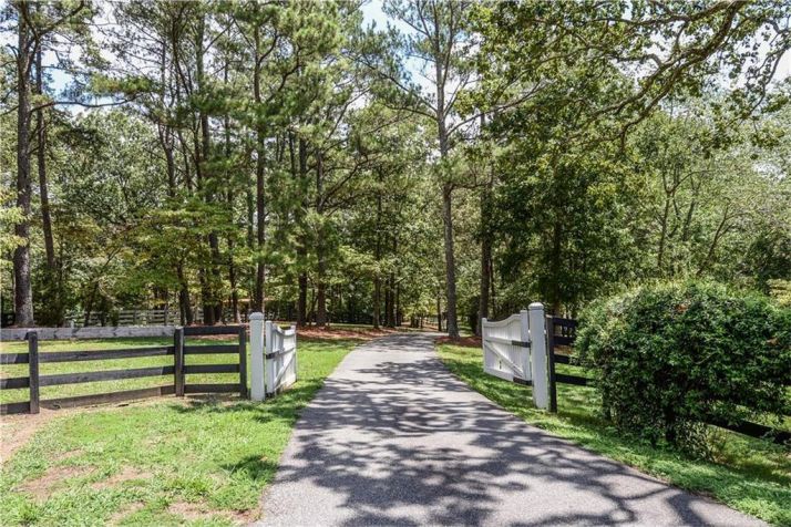 15955 Freemanville Road, Alpharetta, GA 30004