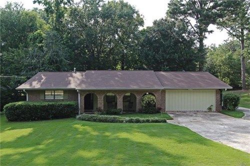 854 Rays Road, Stone Mountain, GA 30083