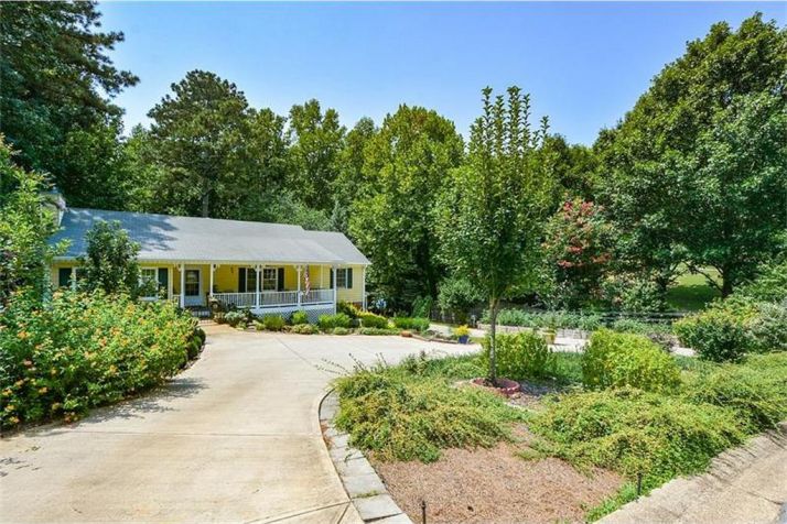 149 Dockside Downs Drive, Woodstock, GA 30189