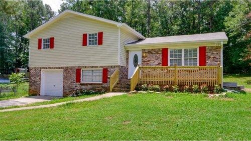 2350 Chestnut Log Loop, Lithia Springs, GA 30122