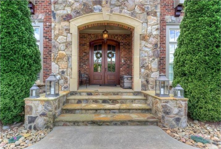 185 Newhaven Drive, Fayetteville, GA 30215