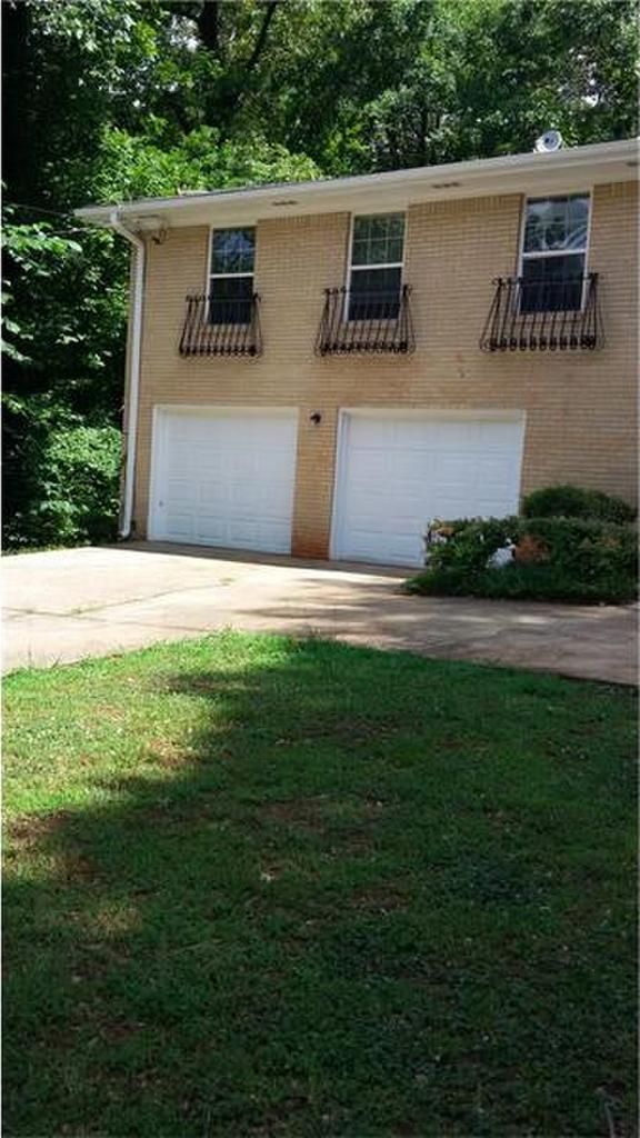 495 Martindale Ct, Stone Mountain, GA 30088