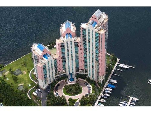 3370 HIDDEN BAY DR. # 1412, Miami, FL 33180