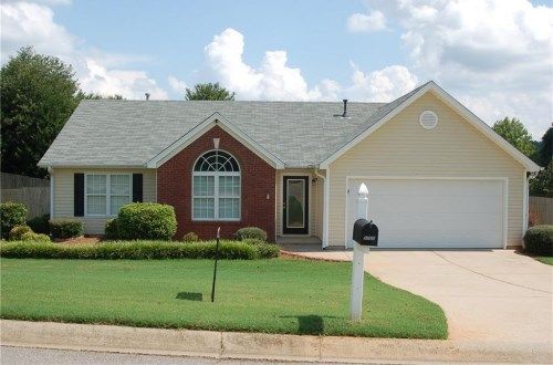 5701 Rolling Meadow Lane, Flowery Branch, GA 30542