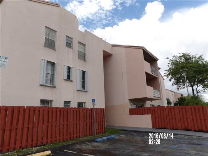 1735 W 60th St # M117, Hialeah, FL 33012