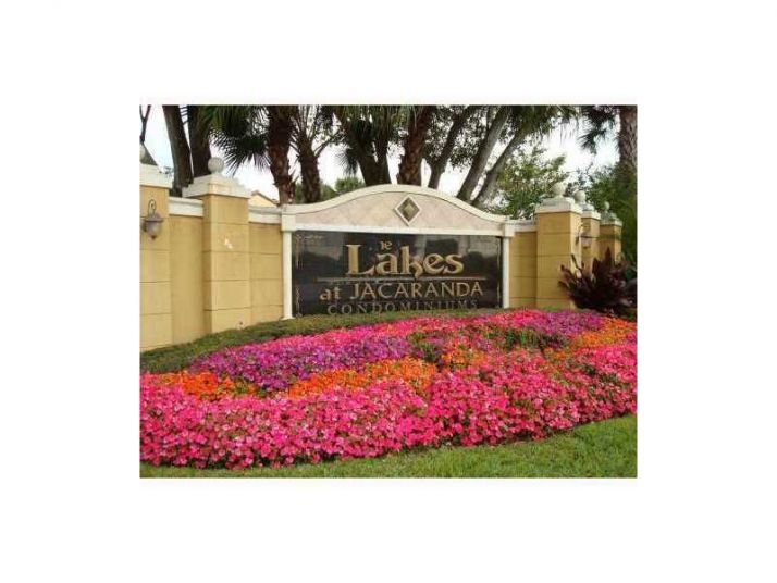 10781 Cleary Blvd # 204, Fort Lauderdale, FL 33324