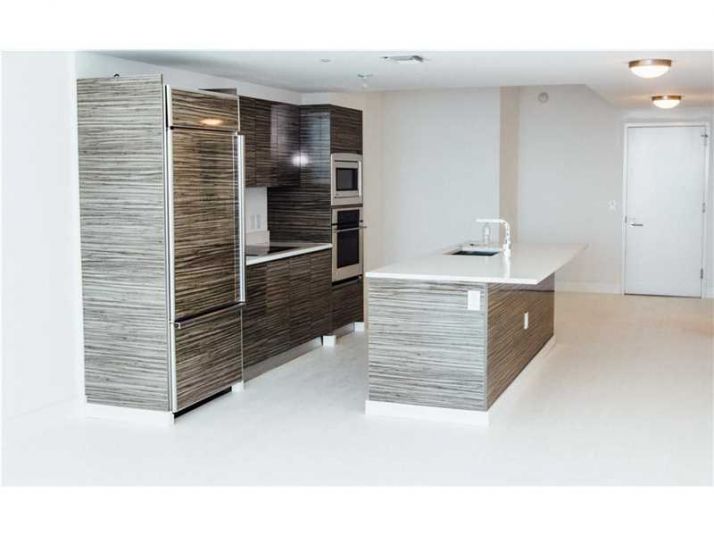 460 NE 28 ST # 2703, Miami, FL 33137