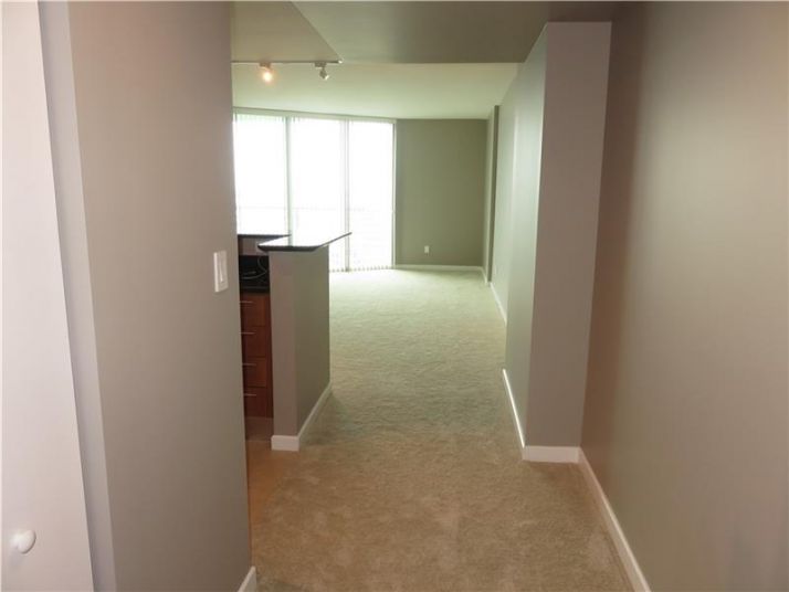 335 S Biscayne Blvd # 4103, Miami, FL 33131
