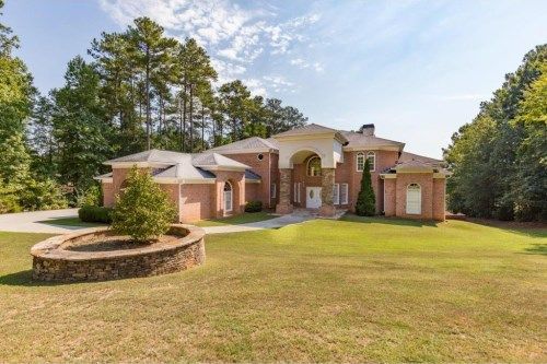 2801 Bonds Lake Road, Conyers, GA 30012