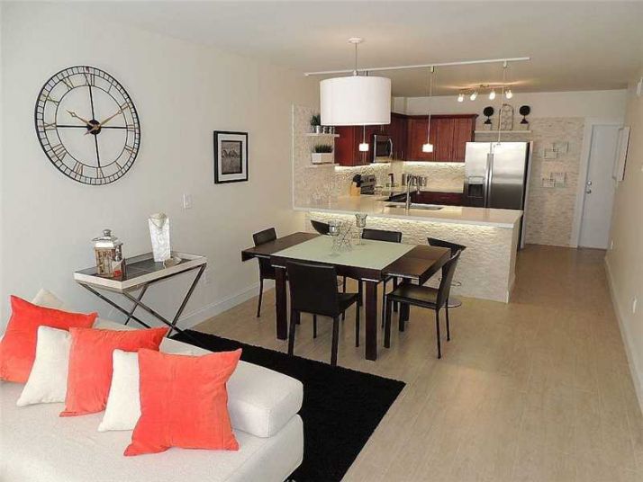 1701 NE 115th St # 8A, Miami, FL 33181