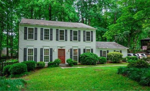 305 Lamplighter Lane Se, Marietta, GA 30067
