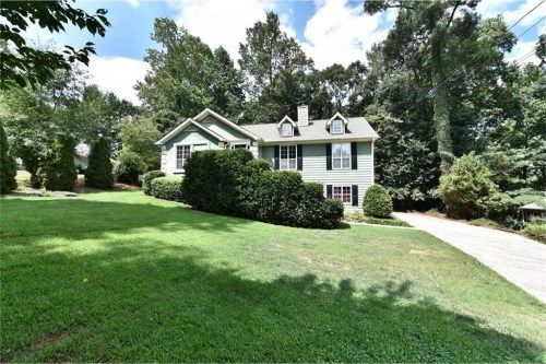 3060 Lakeridge Drive, Cumming, GA 30041