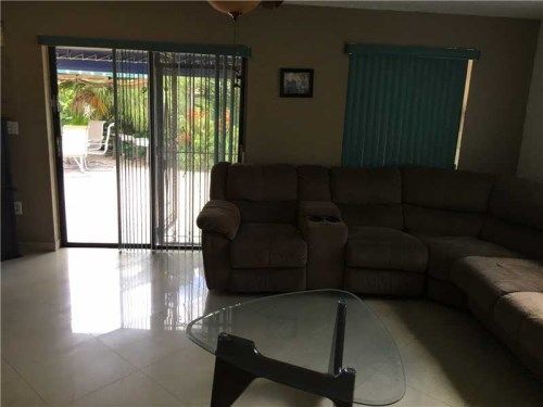 850 E 38th St, Hialeah, FL 33013