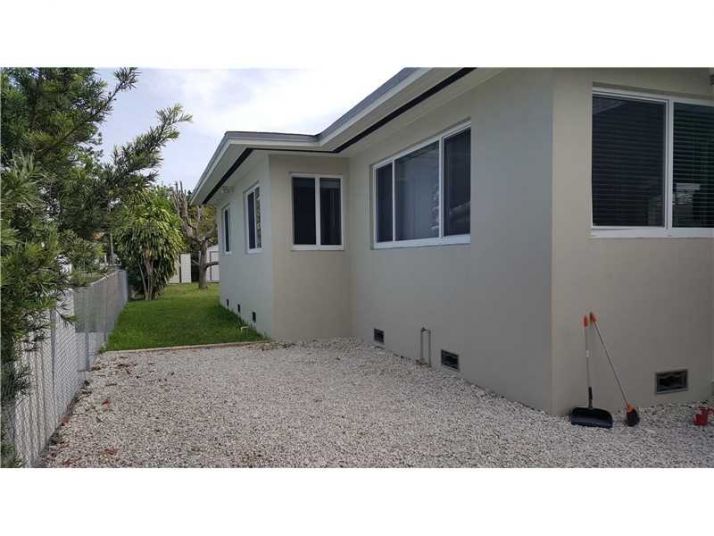2770 SW 24th Ter # Front, Miami, FL 33145