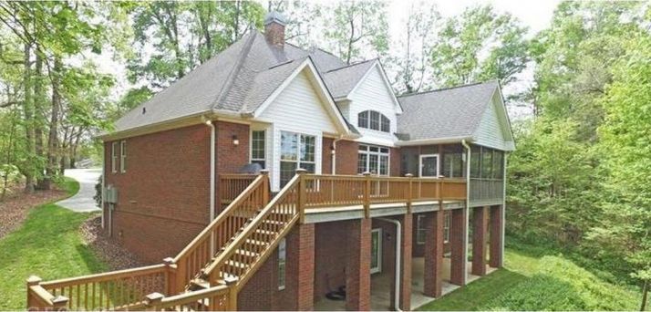 587 Capri Point, Lavonia, GA 30553