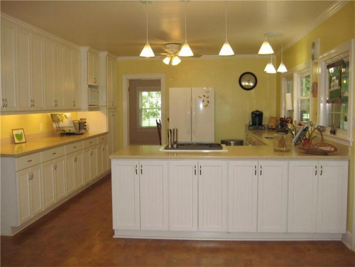166 N Center Street, Winder, GA 30680
