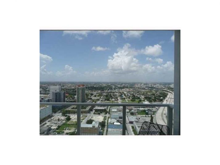 1040 Biscayne Blvd # 3407, Miami, FL 33132