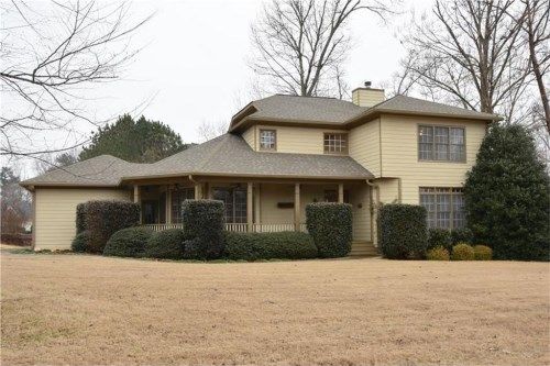 404 Lovinggood Landing Drive, Woodstock, GA 30189