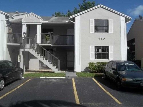 910 Constitution Dr # 910B, Homestead, FL 33034