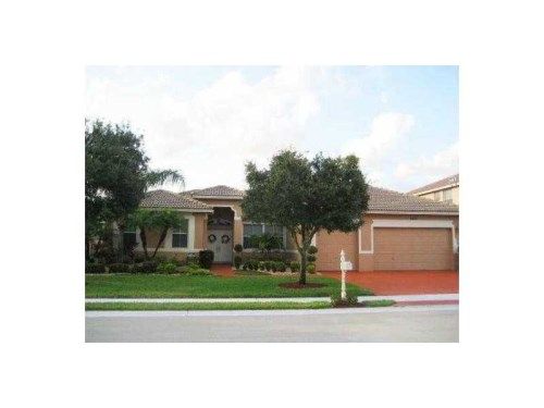 15957 SW 5 ST, Hollywood, FL 33027