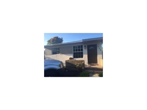 33 E rd, Hialeah, FL 33013