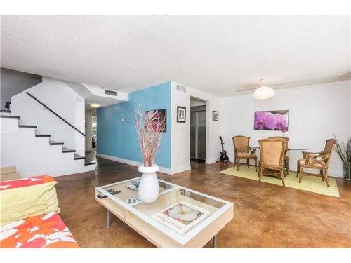 3326 Farragut St # 6B, Hollywood, FL 33021