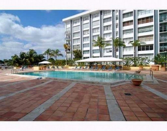 5600 Collins Ave # 14E, Miami Beach, FL 33140